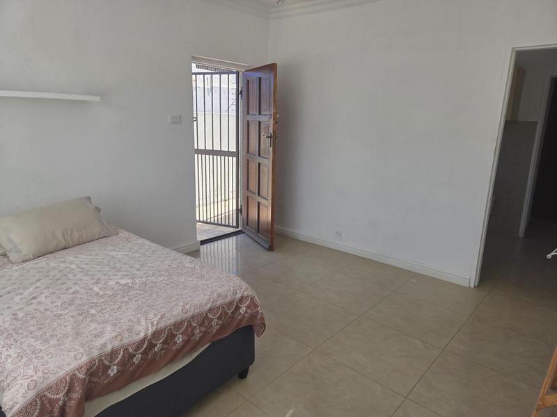 To Let 1 Bedroom Property for Rent in Walmer Estate Western Cape